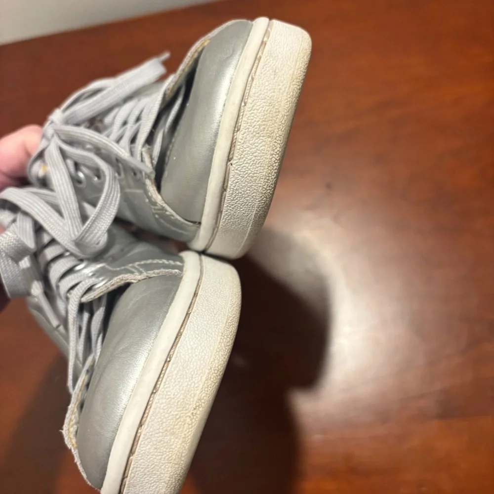 Adidas Men's Cloudfoam Sneakers in Metallic Silver Size 8.5